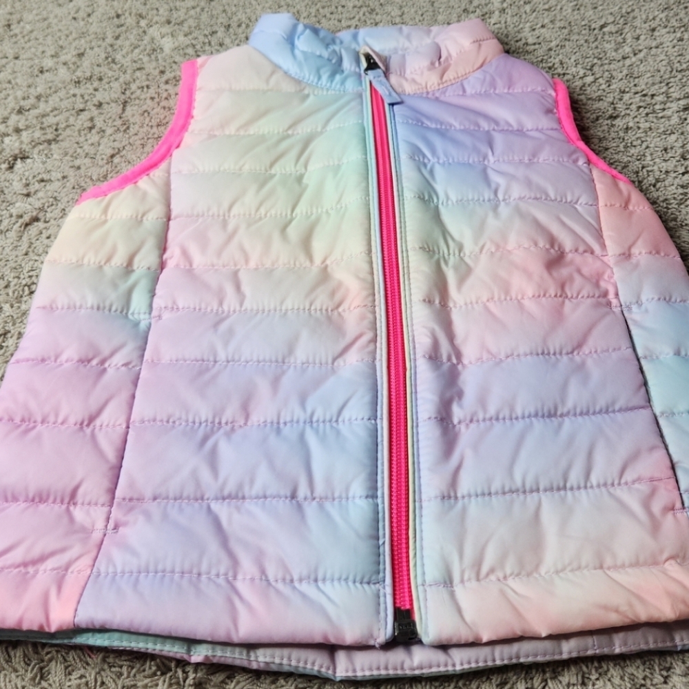 Amazon Essentials Girls' Lightweight Water-Resistant Packable Puffer Vest - 2T